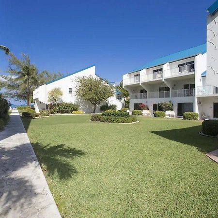 Villas Of The Galleon Seven Mile Beach Exterior foto