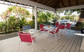 Villas Of The Galleon Seven Mile Beach Exterior foto